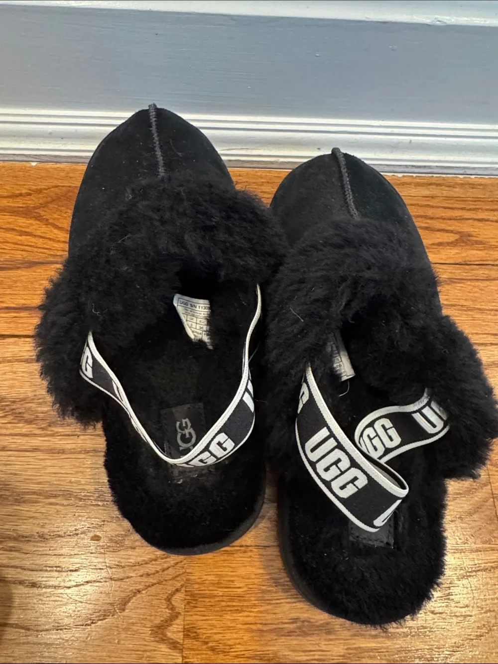 UGG Kids Black Shearling Clog with Logo Heel Strap